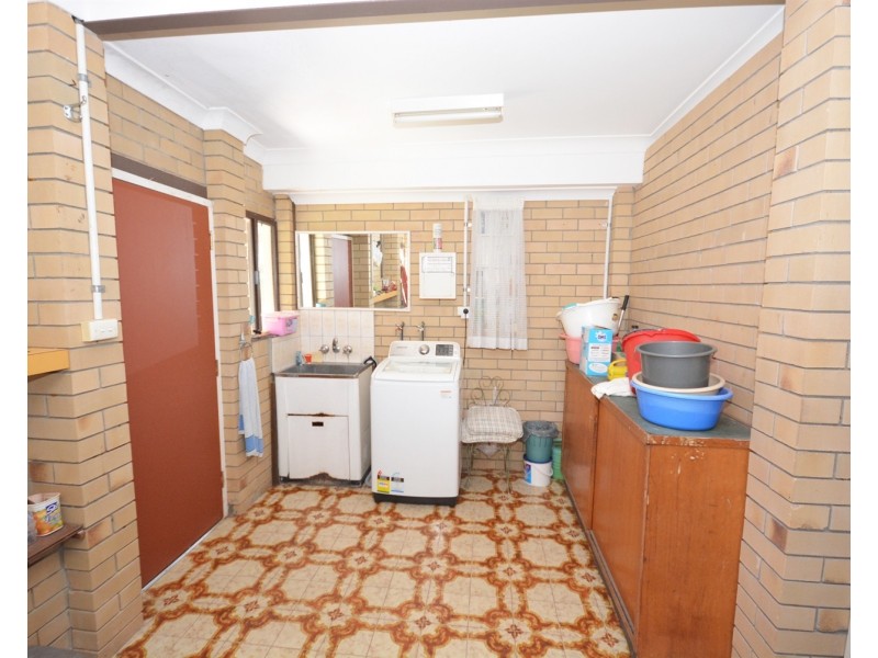 9 Jarmo Crescent, Southport QLD 4215