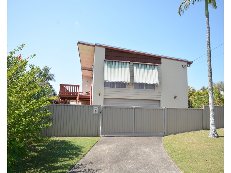 9 Jarmo Crescent, Southport QLD 4215