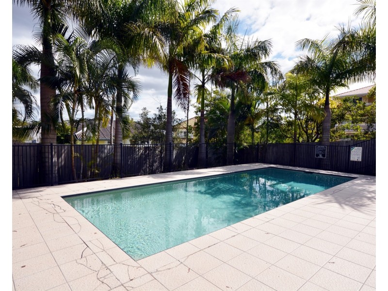 24/15-17 Lloyd Street, Southport QLD 4215