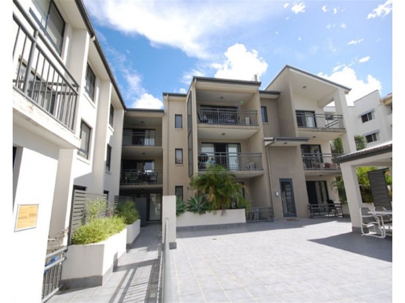 13/46 Lenneberg Street, Southport QLD 4215