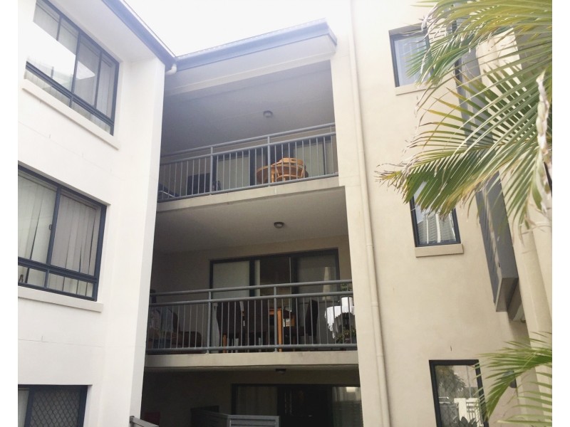 13/46 Lenneberg Street, Southport QLD 4215