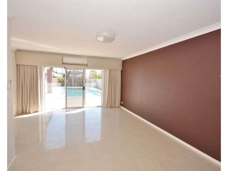 30 Sundance Way, Runaway Bay QLD 4216