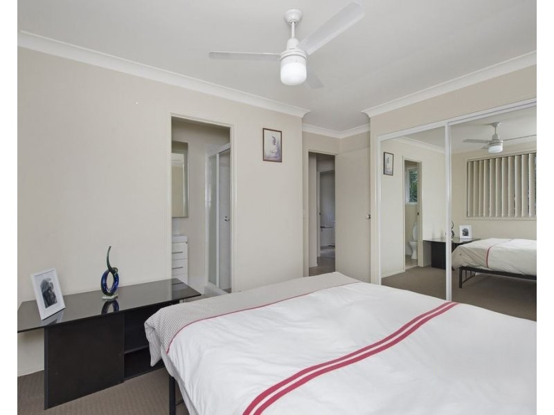 4 Fairweather Drive, Parkwood QLD 4214