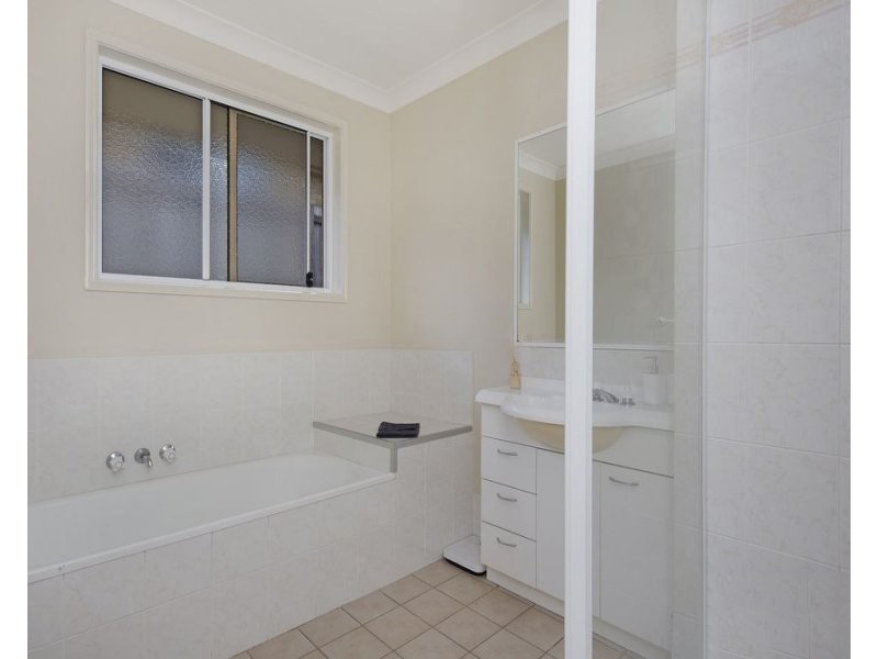 4 Fairweather Drive, Parkwood QLD 4214