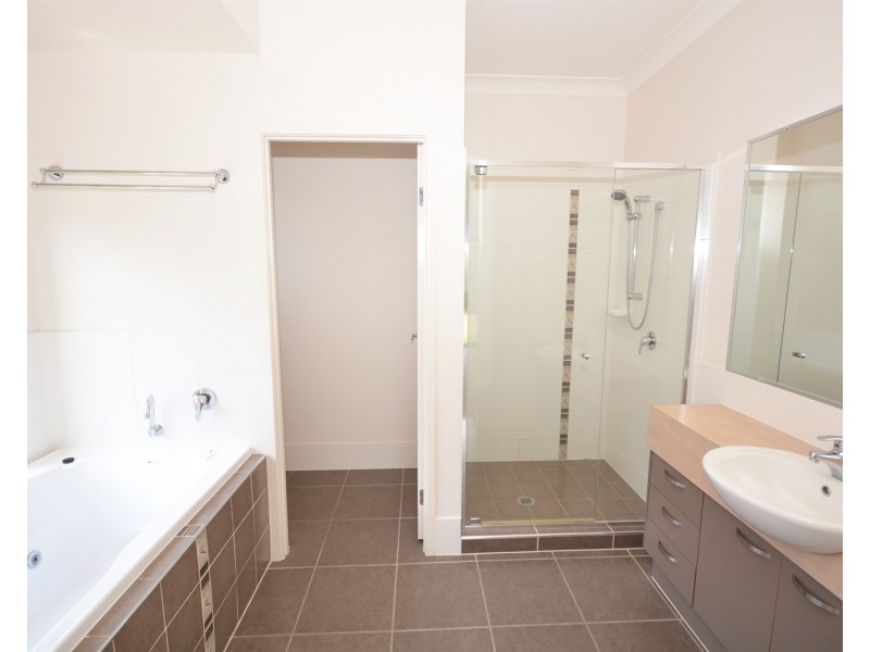 5 Picnic Creek Drive, Coomera QLD 4209