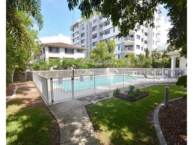 4/52 Queen Street, Southport QLD 4215