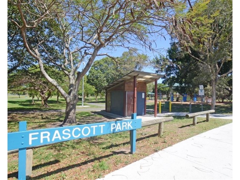 9 Coachwood Court, Burleigh Waters QLD 4220