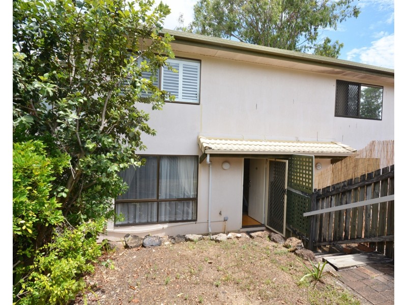 47/71  Olsen Avenue, Labrador QLD 4215