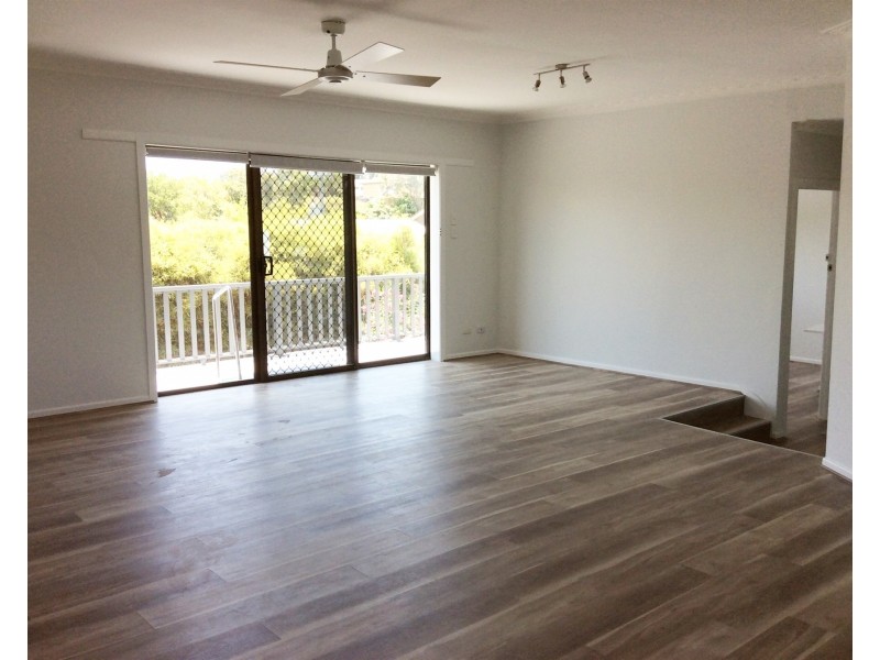 9 Jarmo Crescent, Southport QLD 4215