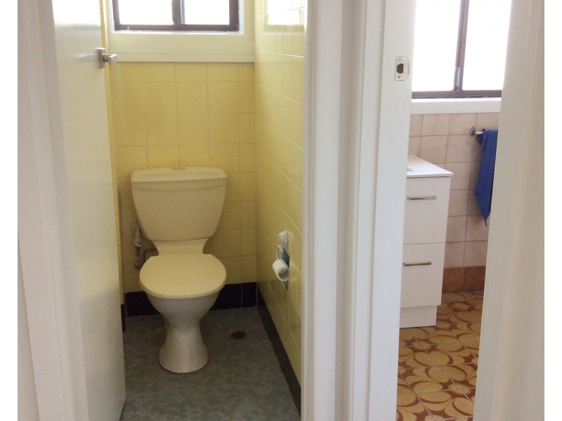 9 Jarmo Crescent, Southport QLD 4215