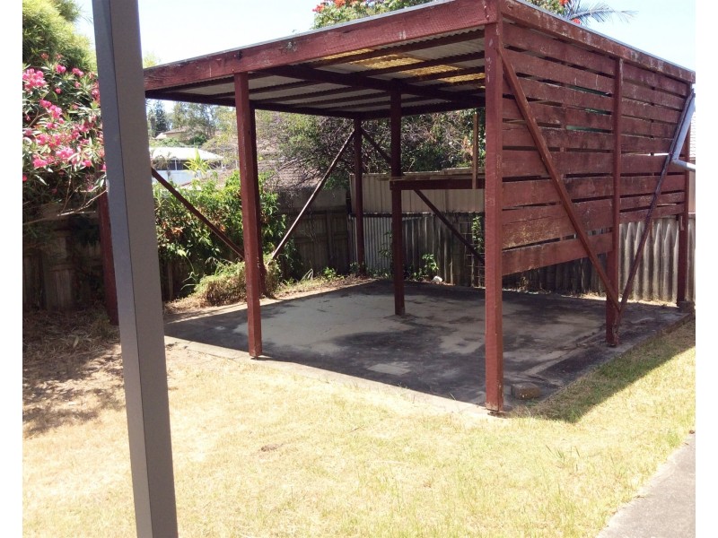 9 Jarmo Crescent, Southport QLD 4215