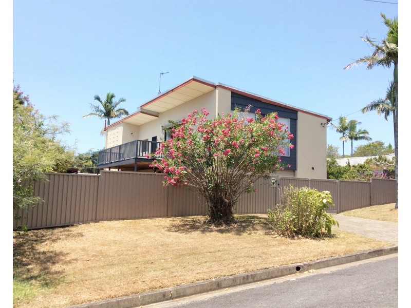 9 Jarmo Crescent, Southport QLD 4215