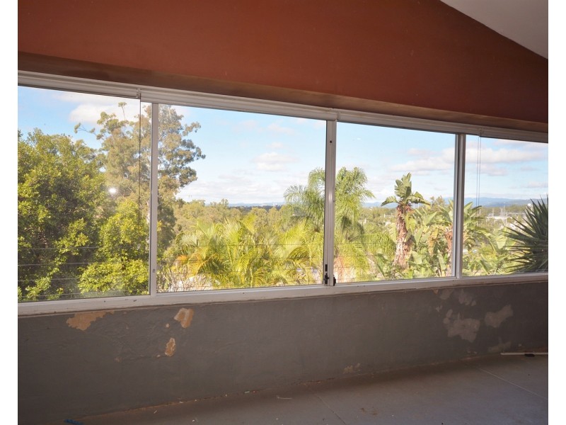 10 Parish Court, Molendinar QLD 4214