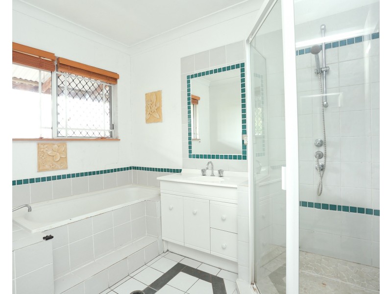 10 Parish Court, Molendinar QLD 4214