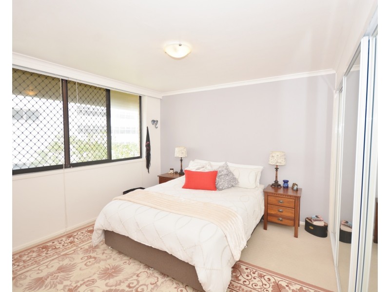 9/81 Brighton Parade, Southport QLD 4215