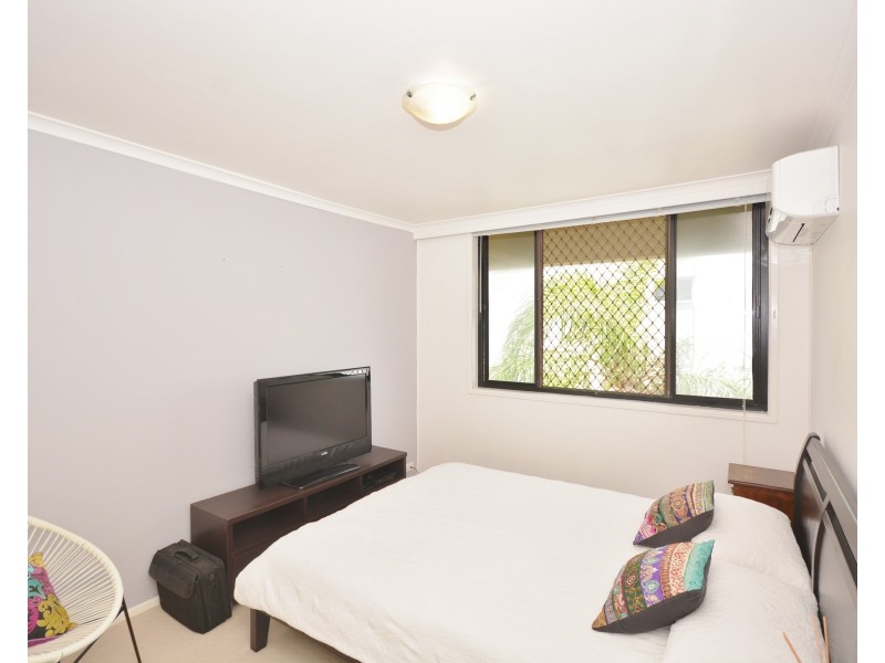 9/81 Brighton Parade, Southport QLD 4215