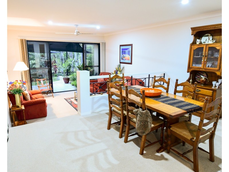 42  Peter Senior Court, Parkwood QLD 4214