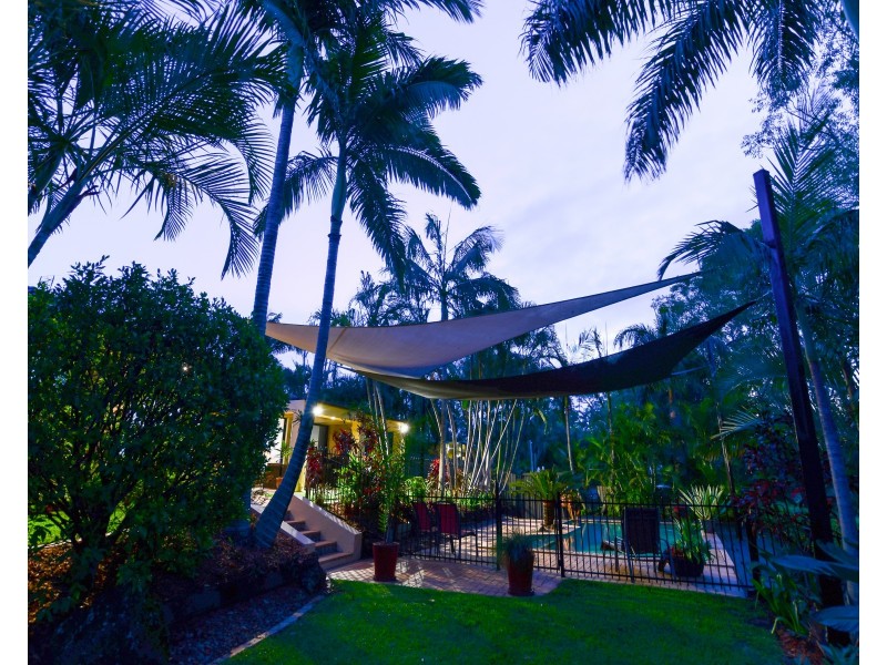 42  Peter Senior Court, Parkwood QLD 4214