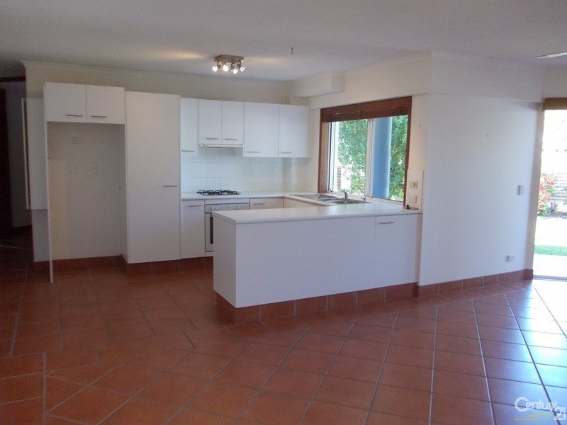 1/5 Hygieta Street, Noosaville QLD 4566