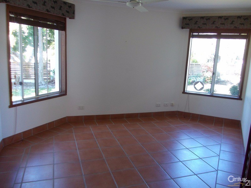 1/5 Hygieta Street, Noosaville QLD 4566