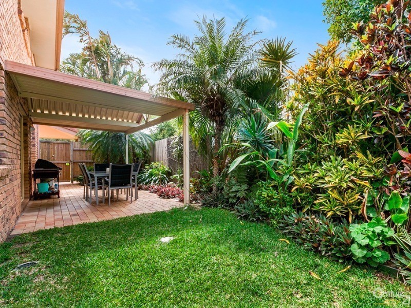 1/15  Parkedge Road, Sunshine Beach QLD 4567