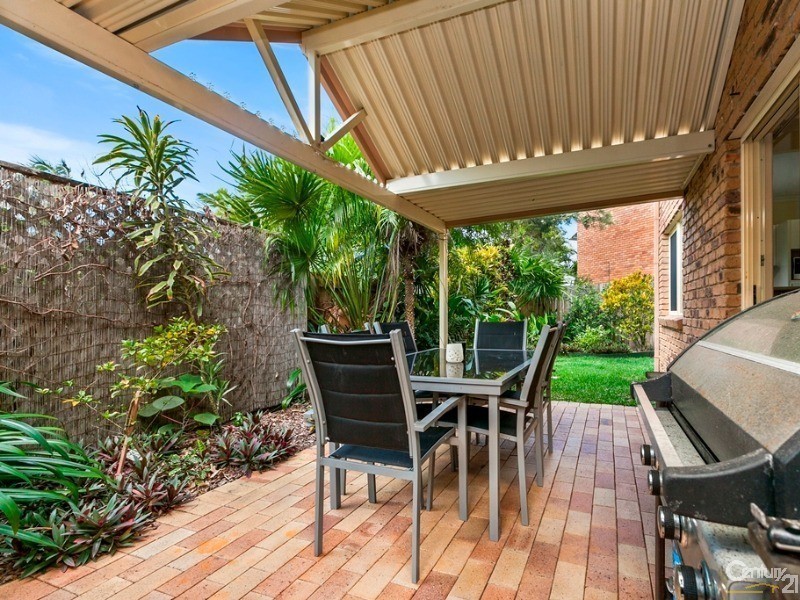 1/15  Parkedge Road, Sunshine Beach QLD 4567
