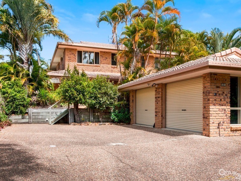 1/15  Parkedge Road, Sunshine Beach QLD 4567