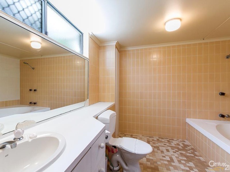 2/7 Peregian Esplanade, Peregian Beach QLD 4573