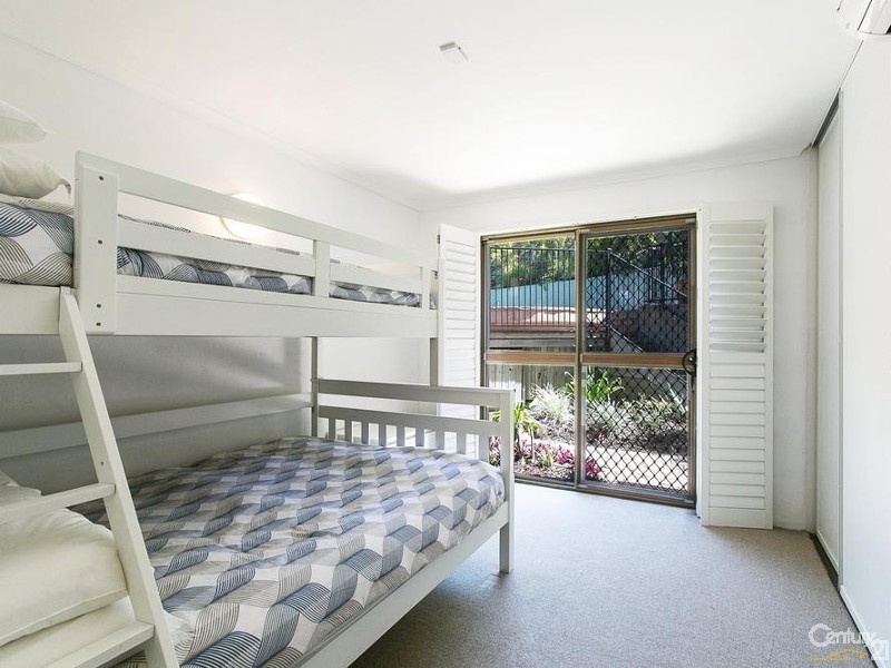 2/7 Peregian Esplanade, Peregian Beach QLD 4573