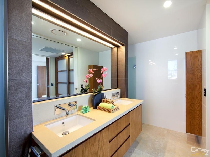 1 or 2 /80 Peregian Esplanade, Peregian Beach QLD 4573