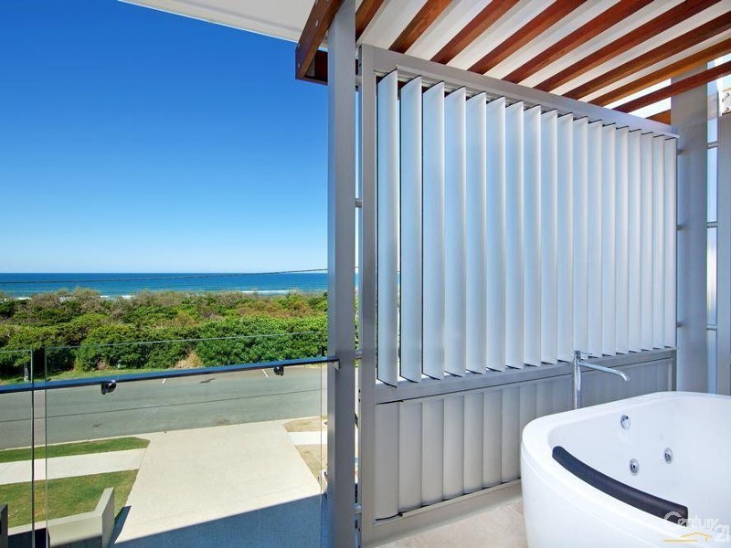 1 or 2 /80 Peregian Esplanade, Peregian Beach QLD 4573