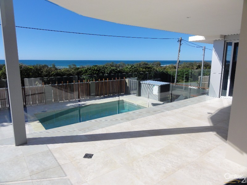 1 or 2 /80 Peregian Esplanade, Peregian Beach QLD 4573