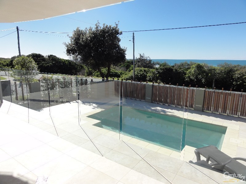 1 or 2 /80 Peregian Esplanade, Peregian Beach QLD 4573