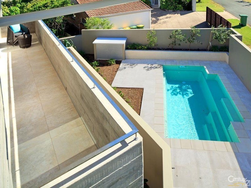 1 or 2 /80 Peregian Esplanade, Peregian Beach QLD 4573