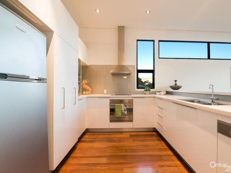 2/2 Balgownie Drive, Peregian Springs QLD 4573