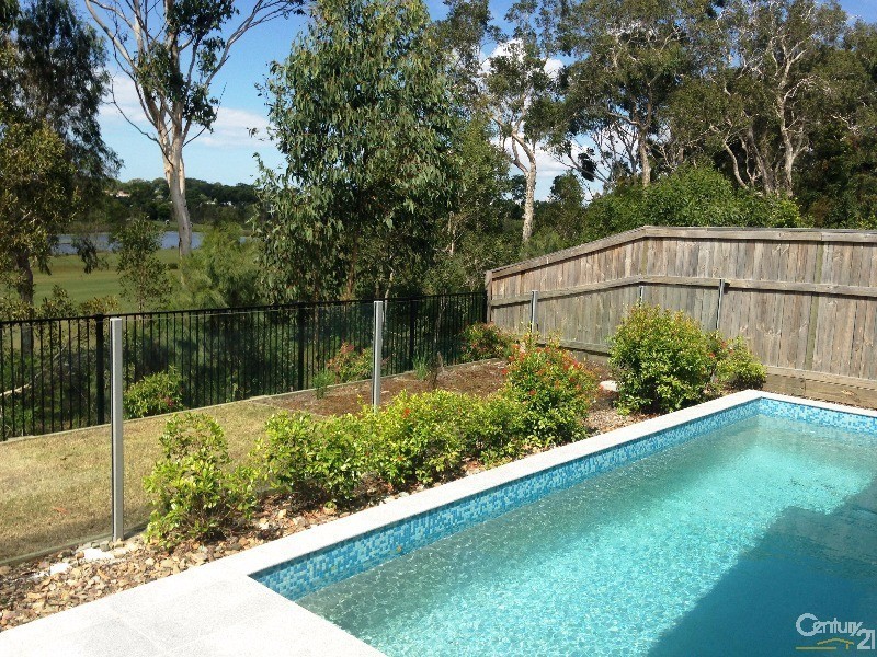 8 Crenshaw Place, Peregian Springs QLD 4573