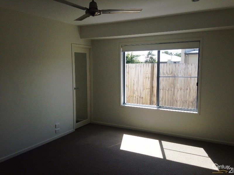 8 Crenshaw Place, Peregian Springs QLD 4573