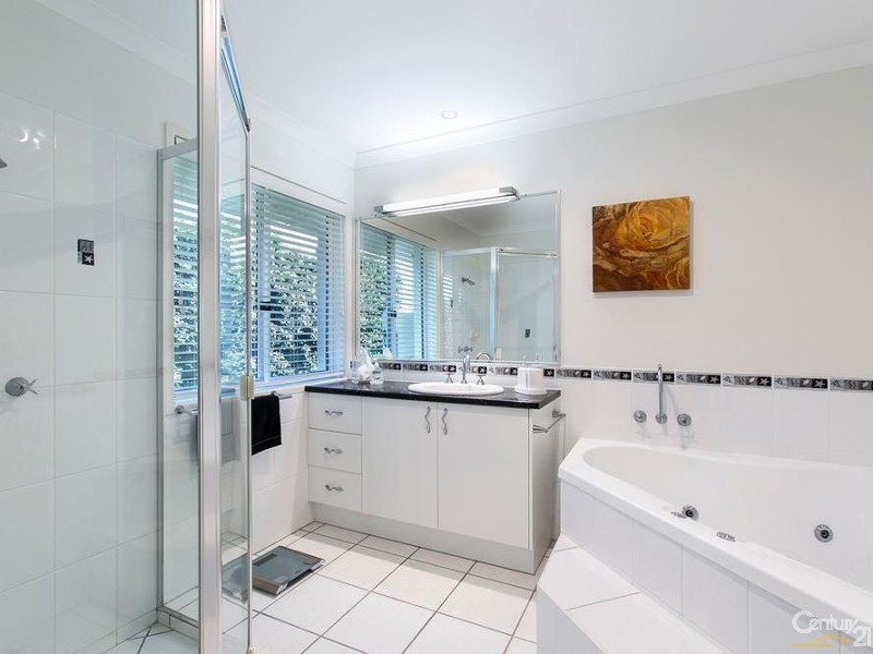 30 Fairway Parade, Peregian Springs QLD 4573