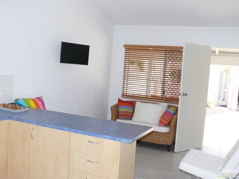 1/236 David Low Way, Peregian Beach QLD 4573