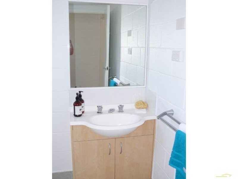 1/236 David Low Way, Peregian Beach QLD 4573