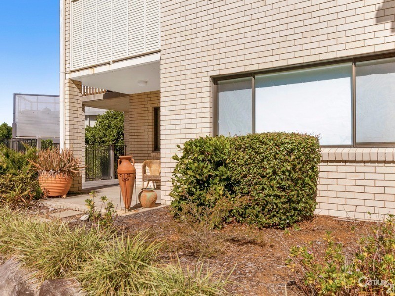 6/2 Peregian Esplanade, Peregian Beach QLD 4573