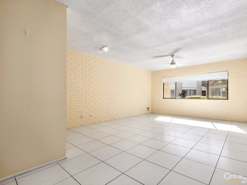 6/2 Peregian Esplanade, Peregian Beach QLD 4573