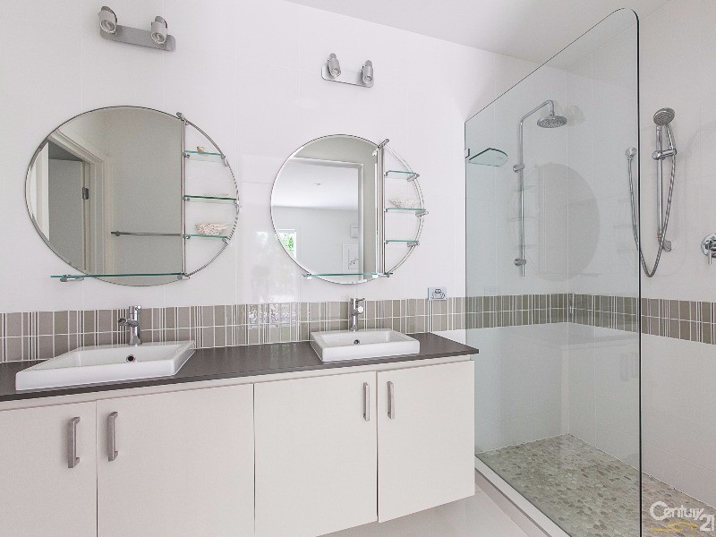 32 Oriole Avenue, Peregian Beach QLD 4573