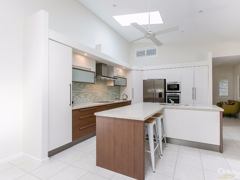 13 Longwood Drive, Peregian Springs QLD 4573