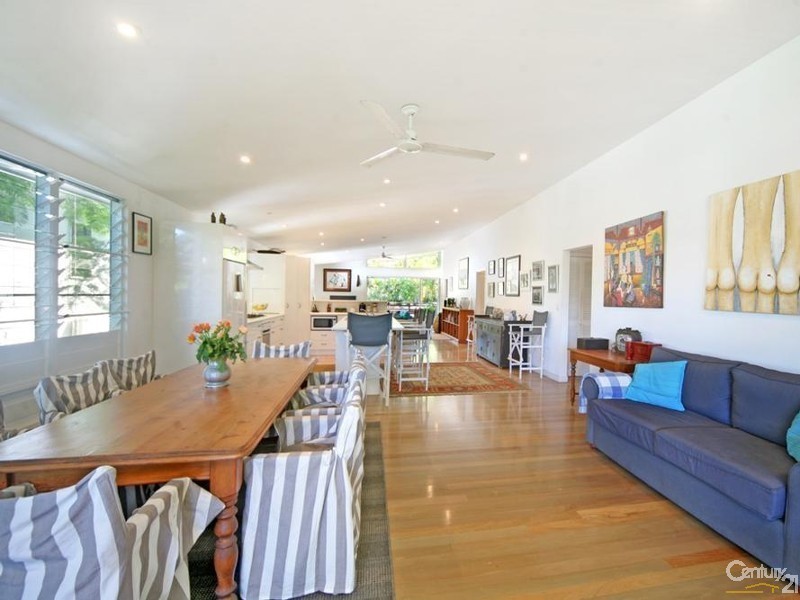 14 Depper Street, Sunshine Beach QLD 4567