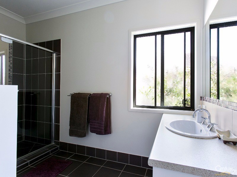 5 Montreal Drive, Peregian Springs QLD 4573