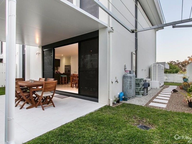 16 Bunya Grove, Peregian Springs QLD 4573