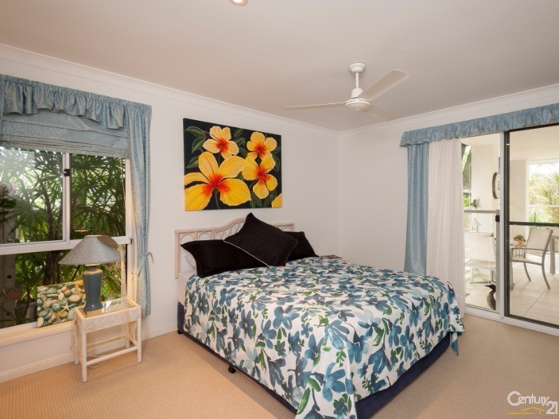 18 Lakeside Drive, Peregian Springs QLD 4573