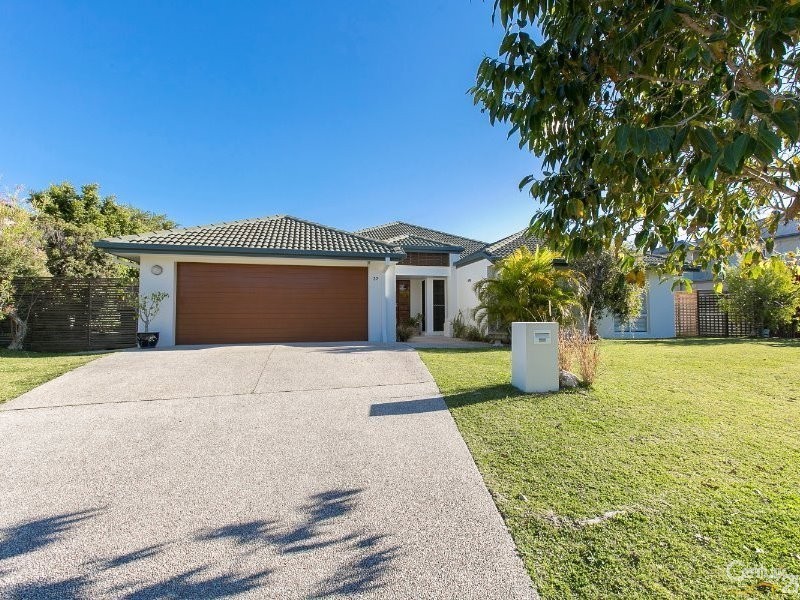 22 Maddens Crescent, Peregian Springs QLD 4573