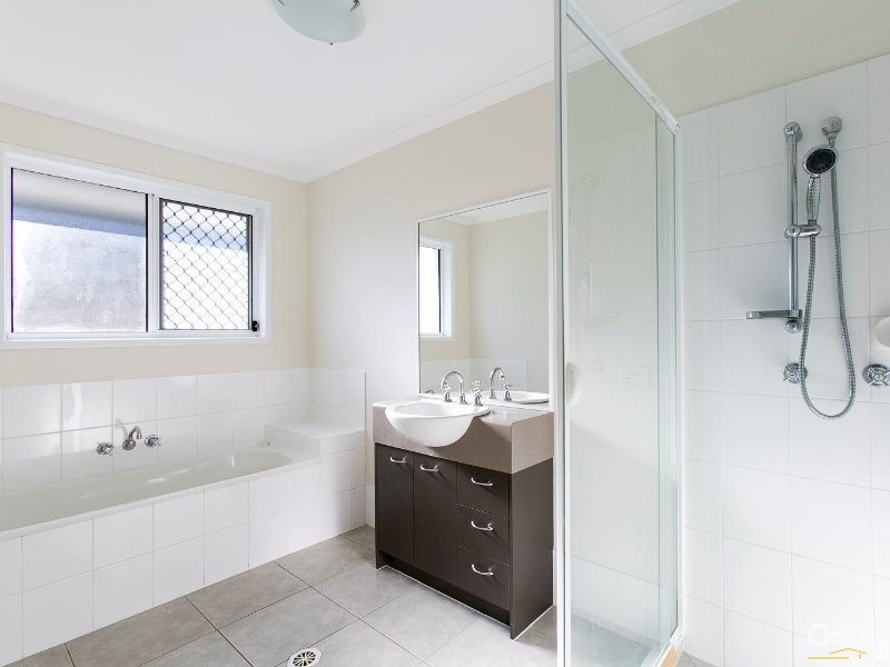 22 Maddens Crescent, Peregian Springs QLD 4573